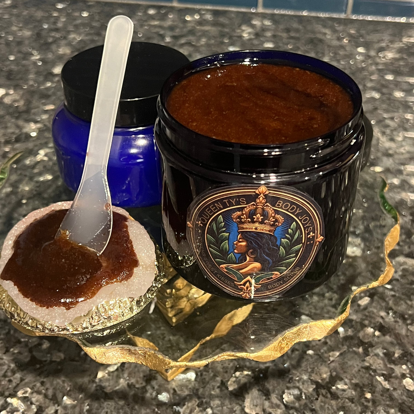 Queens Sweet Kiss Body Scrub